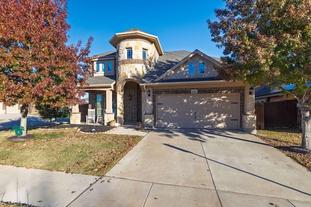 view of front facade featuring a garage