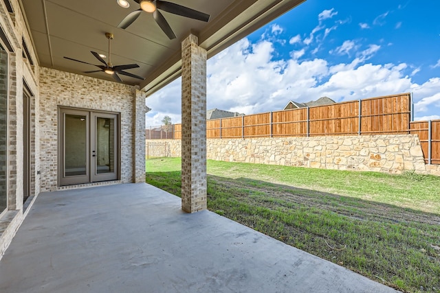 view of patio featuring ceiling fan