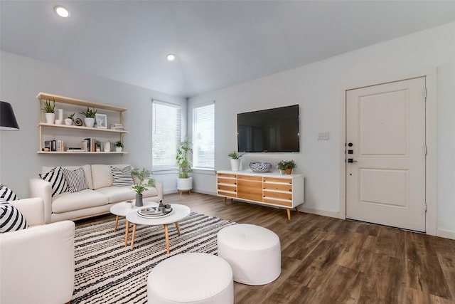 living area featuring dark wood-style floors, recessed lighting, and baseboards