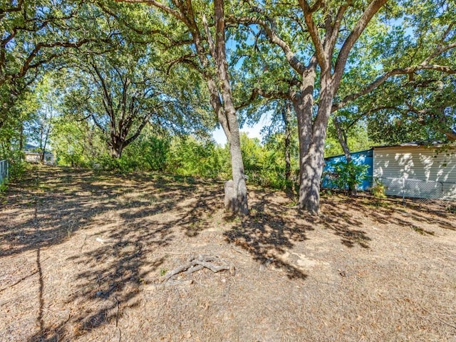 723 E Maple Row, Denison, TX 75021 - view of yard