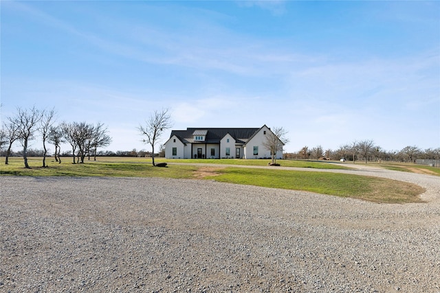 view of front of property with a front yard