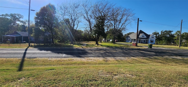 Listing photo 2 for 105 Barron St, Covington TX 76636