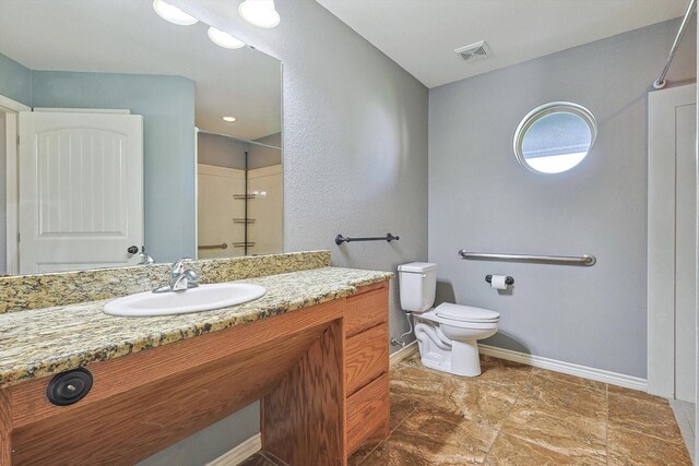 bathroom with vanity and ornamental molding