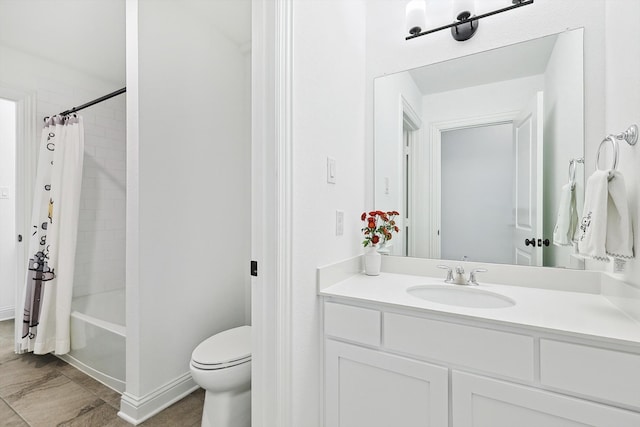 full bathroom featuring toilet, vanity, and shower / bath combo