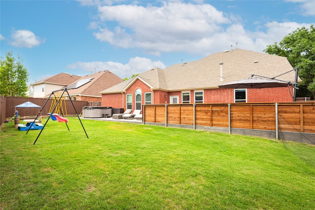 view of yard featuring a patio area