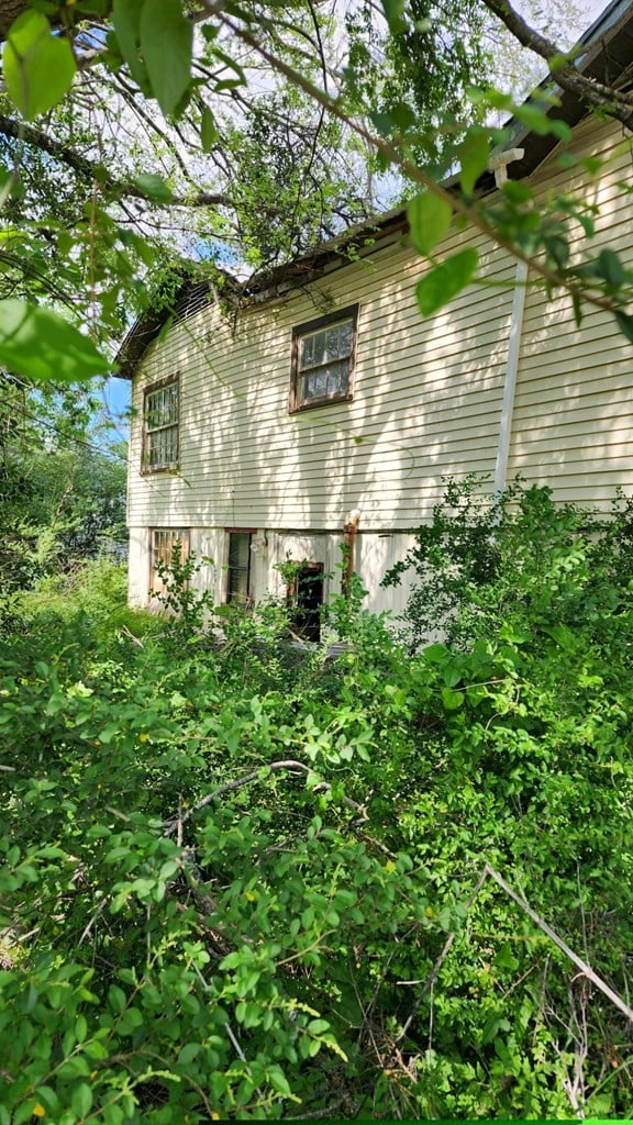 view of side of property