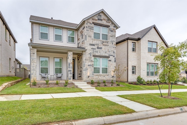 view of front of property featuring a front yard