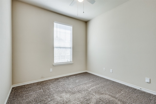 unfurnished room featuring carpet flooring and ceiling fan