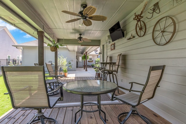 deck featuring ceiling fan