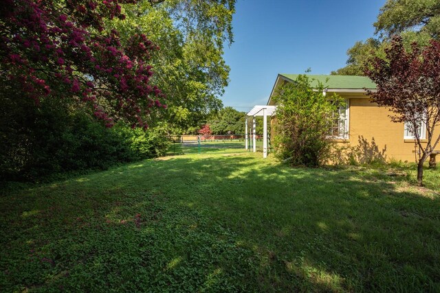 5903 Crowley Rd, Edgecliff Village, TX 76134 - view of yard