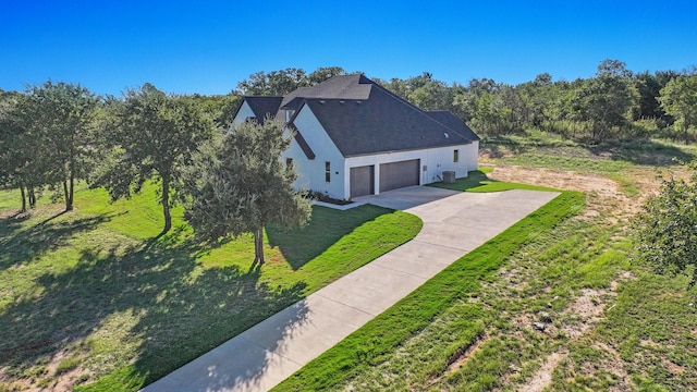 view of front of house with a front yard