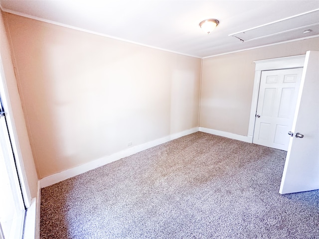 view of carpeted spare room