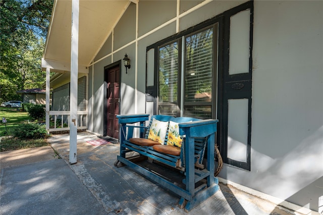 view of patio / terrace with covered porch