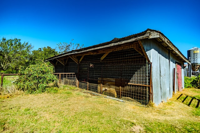 view of outdoor structure