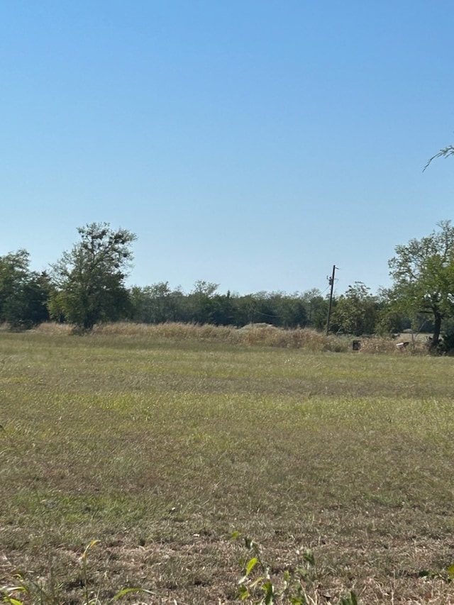 Listing photo 3 for 429 County Road 2720, Honey Grove TX 75446