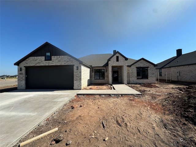 view of front of house with a garage