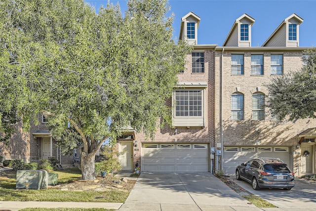 multi unit property with a garage