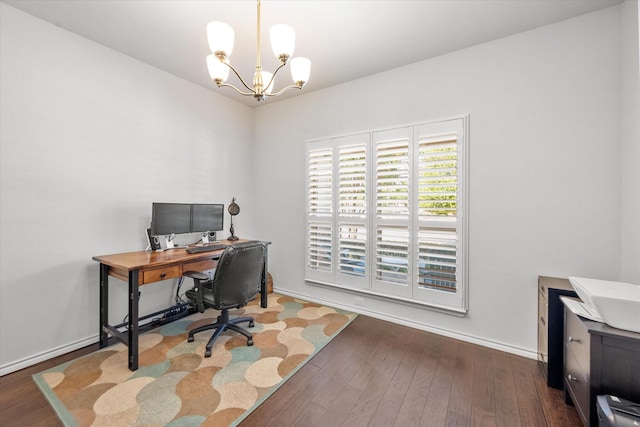 office area with wood-type flooring and a chandelier