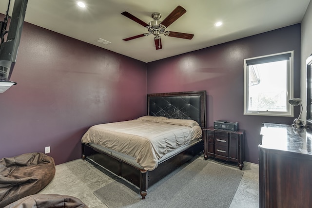 bedroom featuring ceiling fan