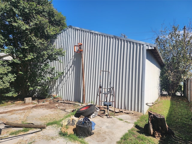 view of outbuilding