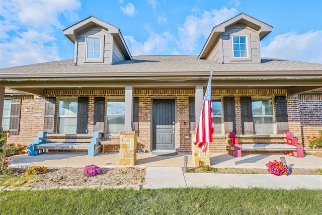 view of front of house with covered porch