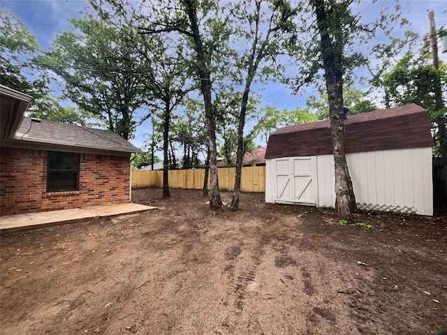 409 Misty Oaks St, Azle, TX 76020 - view of yard