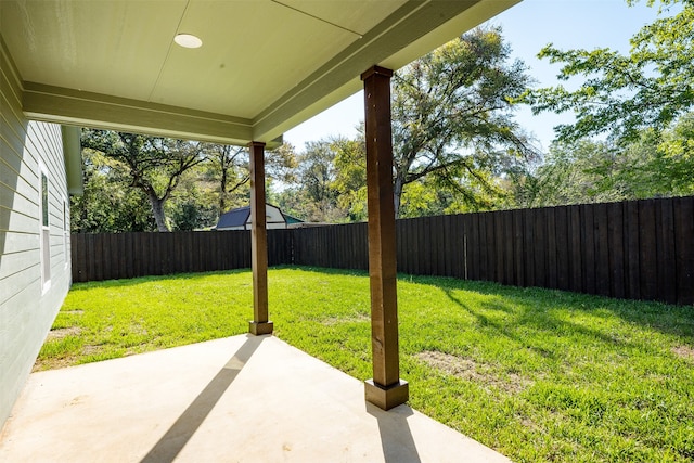 view of yard with a patio