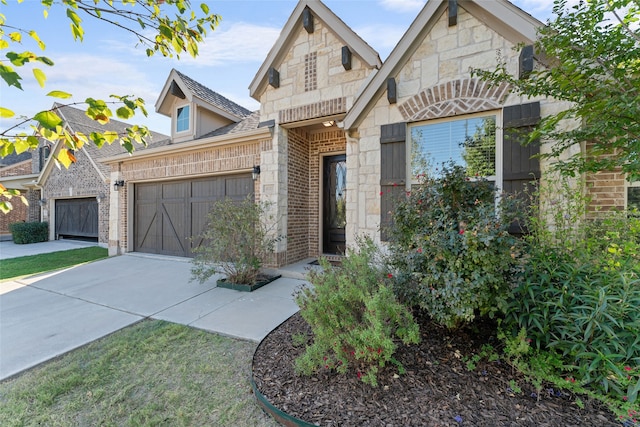 view of front of house featuring a garage