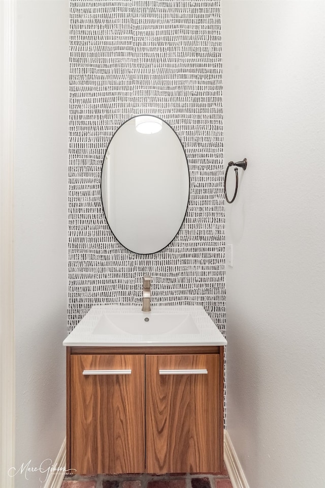 bathroom with vanity