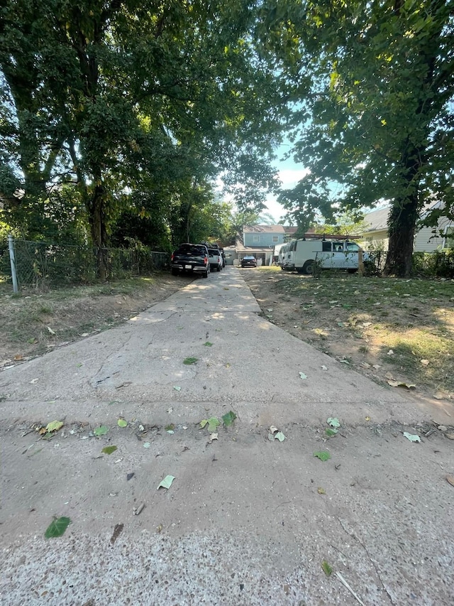 2554 Lamar St, Bossier City, LA 71112 - view of front of home with driveway and fence