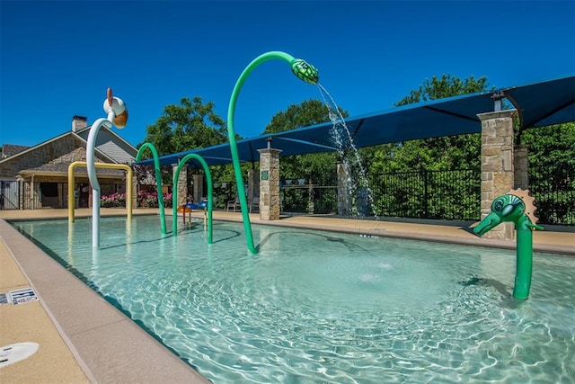 view of swimming pool