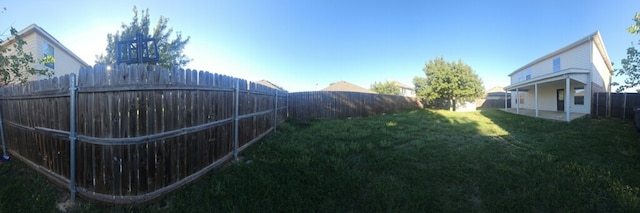 view of yard featuring a patio