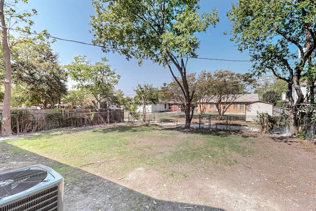 view of yard featuring cooling unit