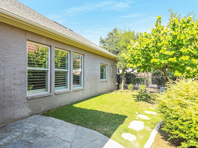 view of yard with a patio area