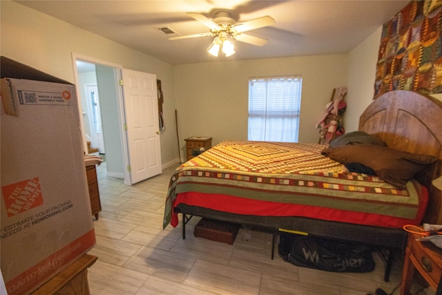 bedroom with ceiling fan