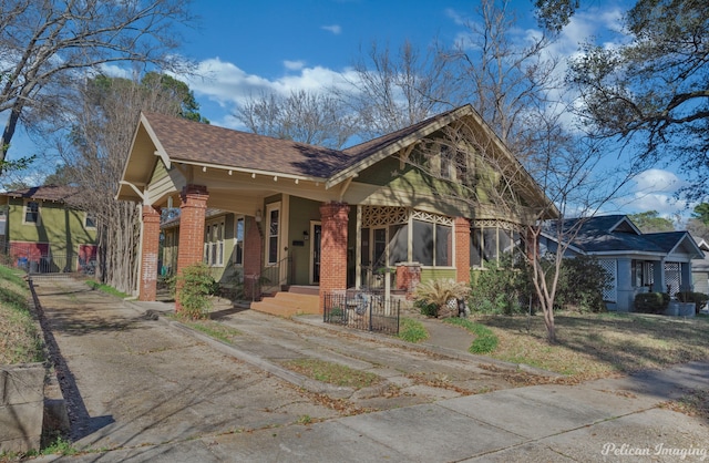 view of front facade featuring a porch