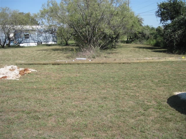 Listing photo 3 for 3320 Power Plant Ct, Granbury TX 76048