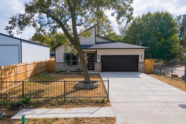 view of front of home featuring a garage