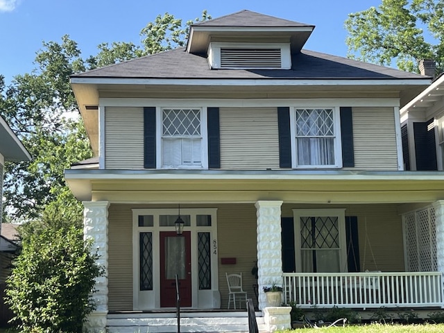 view of front facade with a porch