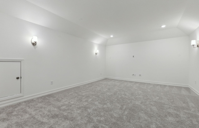 bedroom with a notable chandelier and carpet