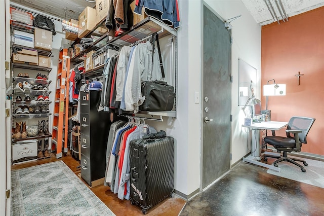 view of spacious closet