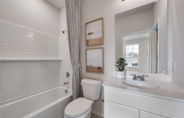 full bathroom featuring vanity, toilet, and shower / bath combo