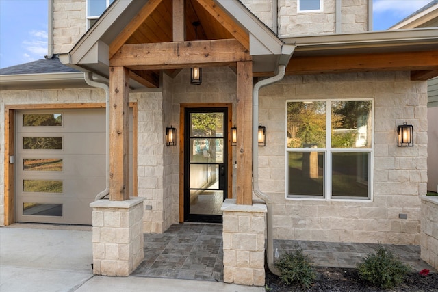 doorway to property with covered porch