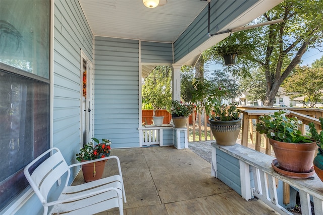 view of patio featuring covered porch