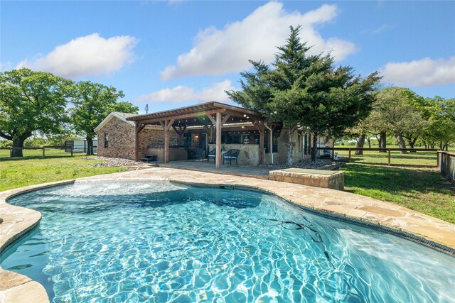 view of patio / terrace with covered porch