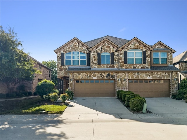 view of front facade featuring a garage