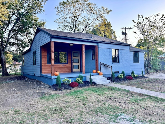 view of front of house featuring a porch