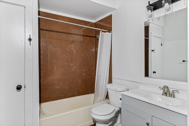 full bathroom featuring shower / tub combo, toilet, and vanity