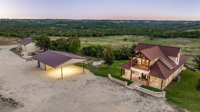 view of aerial view at dusk