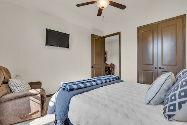 bedroom featuring ceiling fan